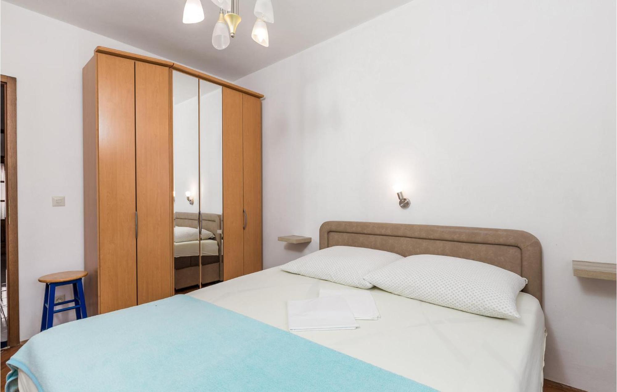 Nice Apartment In Sv,Juraj With Kitchen Свети Юрай Екстериор снимка
